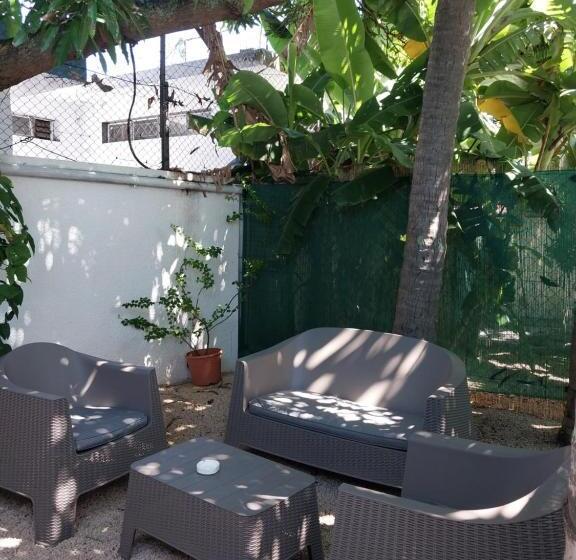 بنگله خانوادگی, Chillpill Guest House