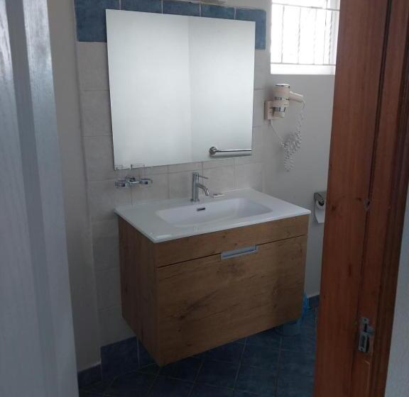 سوییت خانوادگی, Chillpill Guest House
