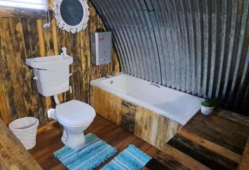 Четырехместный Номер Стандарт, 11 Mountain Stream Hot Tub Self Catering