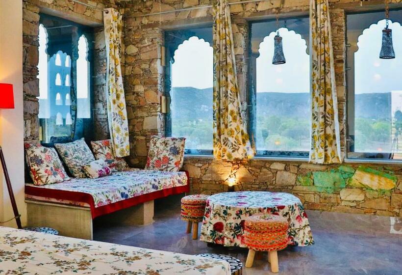 Номер Deluxe с Балконом, Shivohum Adventure Retreat