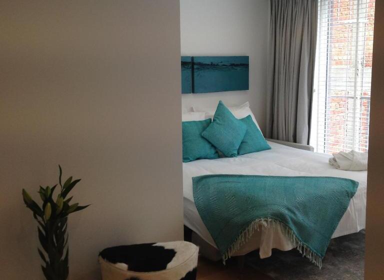 اتاق استاندارد یک نفره, Antwerp Town House Accommodations