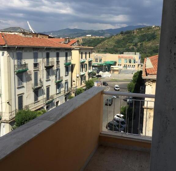 اتاق خانوادگی, B&b Bruno