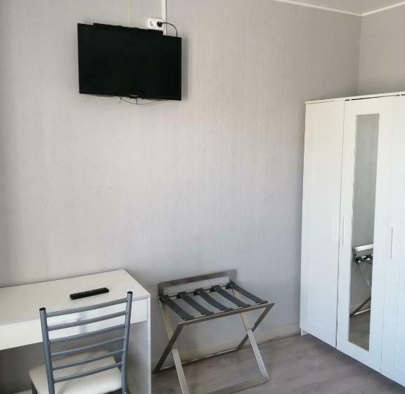 Номер Стандарт, Relais De La Mothe