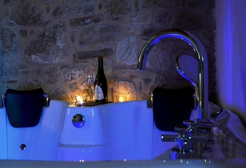 סוויטה דלוקס, Agriturismo Fontefredda