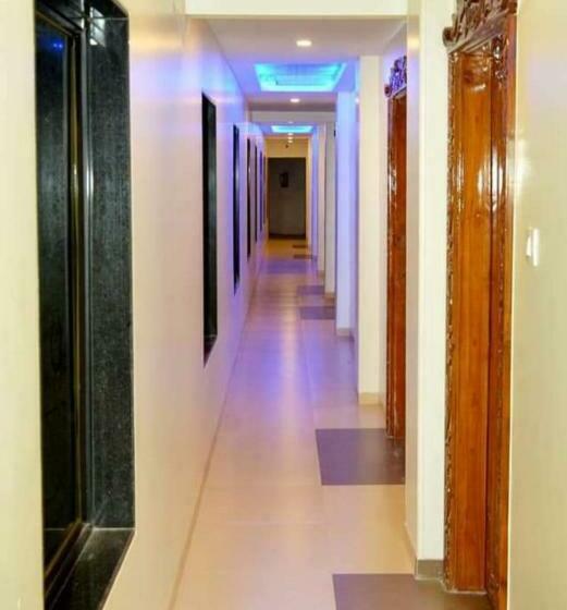 Номер Deluxe, Shalimar Executive, Uran Islampur