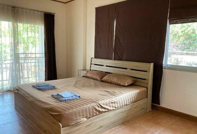 Номер Deluxe с Балконом, Janson S House Next To Singha Park Chiang Rai