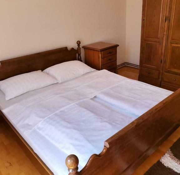 غرفه قياسيه سريرين مزدوجين, Apartmens Kenedy Lux