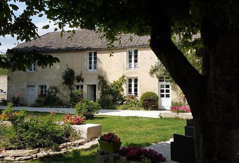 Трехместный Номер Стандарт Вид на Сад, La Maison Des Maîtres De Forge