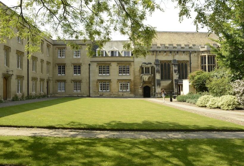 Номер Superior, Christ S College Cambridge