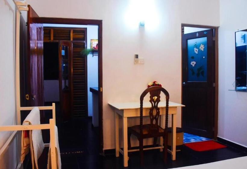 豪华房间, Mali Guest House