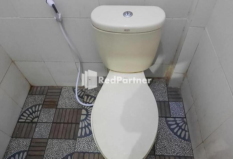 Номер Economy, Puri Yasmin Potowanua Lasusua Mitra Reddoorz