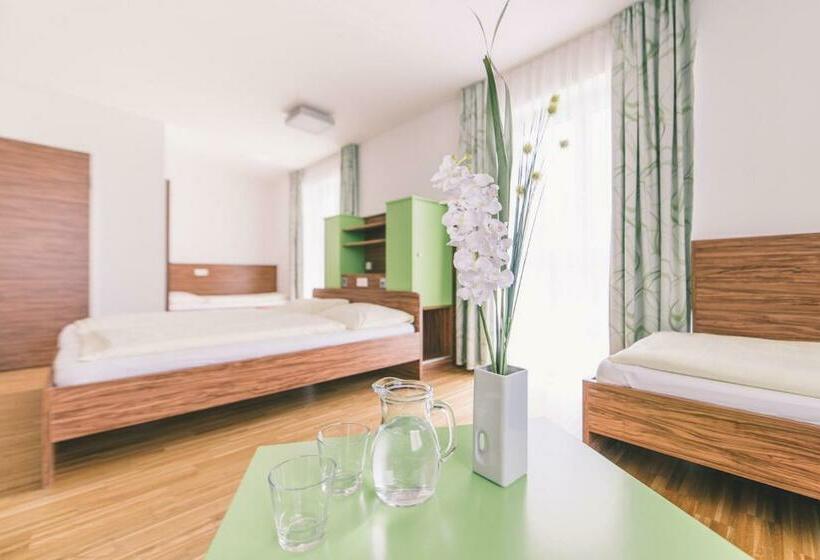 Пятиместный Стандартный Номер, Karlingerhaus