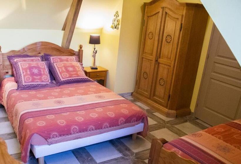 Номер Стандарт Трехместный, Chambres D Hôtes Entre Arras Et Albert   Bed And Breakfast