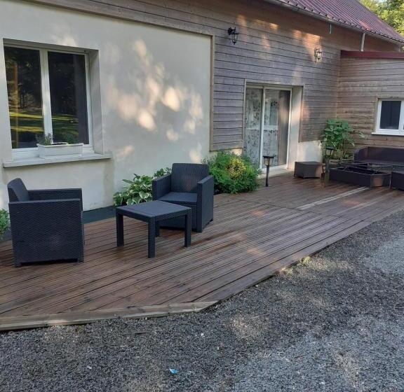 Дом 1 Спальня, Chambres Et Table D Hôtes Les Trois Marquets