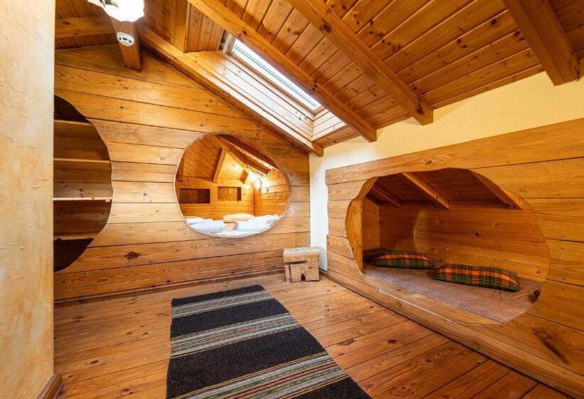 Люкс, Kandaphery Guest Houses