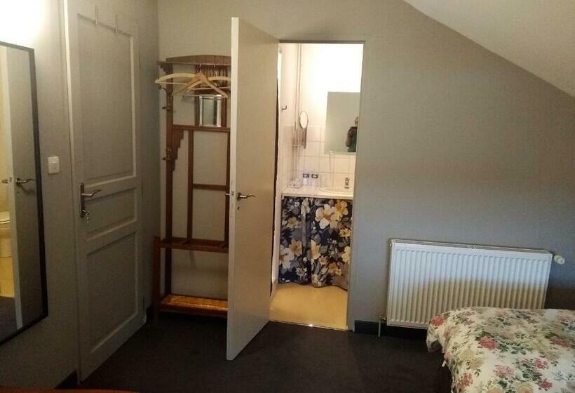 Номер Стандарт, Chambre D Hôtes L Ermite