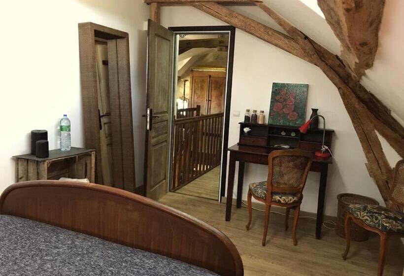 Номер Стандарт Вид на Сад, Chambre D Hôtes Chez Gustave & Compagnie