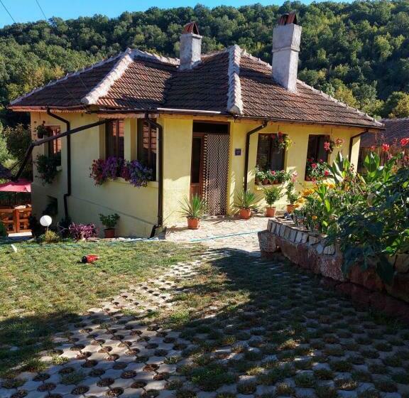침실 3개 빌라, Guest House „ivanovata House”