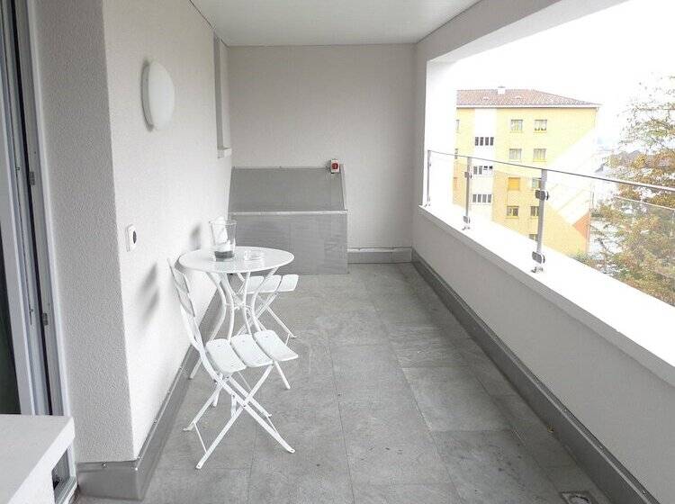 Номер Стандарт с Балконом, Businesshotel Lux