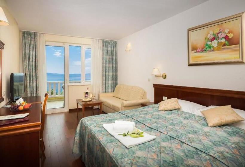 발코니가 있는 바다 전망 수피리어 룸, Villa Bacchus
