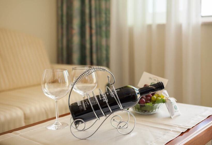 패밀리 룸, Villa Bacchus