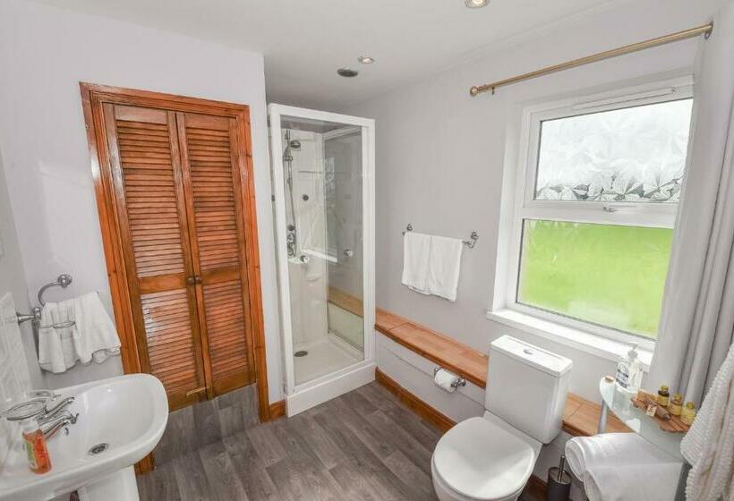패밀리 룸, Ardkeen House B&b