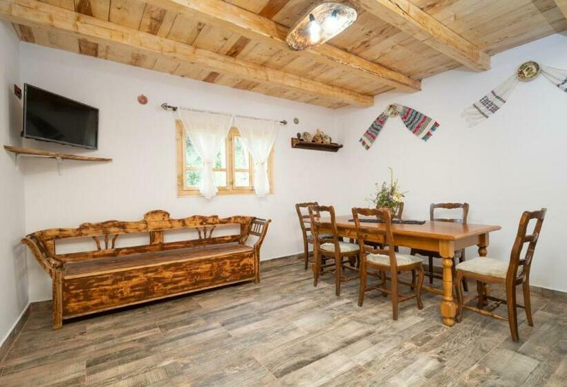 스탠다드 룸 킹사이즈 침대, Casa Bunicilor Apuseni