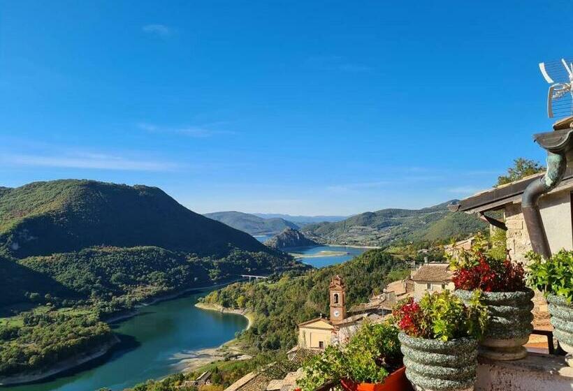 Номер Стандарт, La Casa Sul Fiordo Lago Del Turano