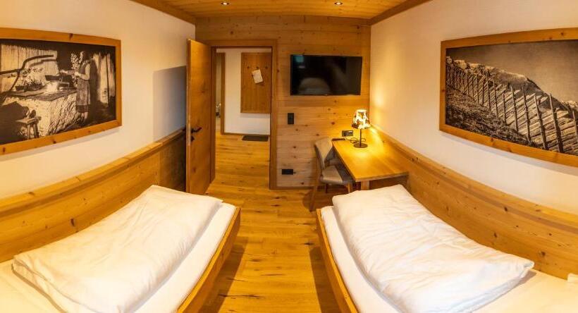 带2个卧室的公寓, Madlhof
