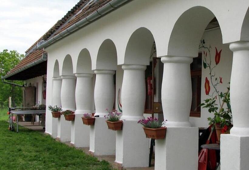 Дом 4 Спальни, Home Vendégház