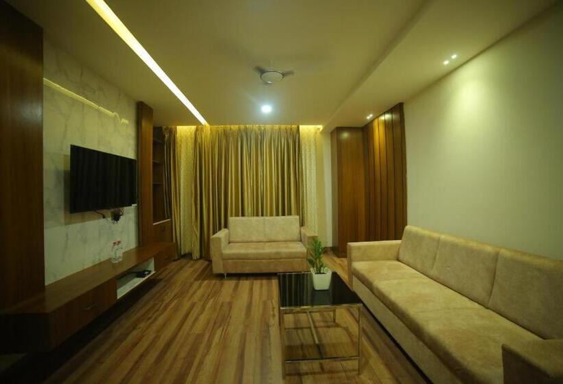 Люкс Deluxe Кровать Кинг, Sree Fortune Grand, Tadepalli