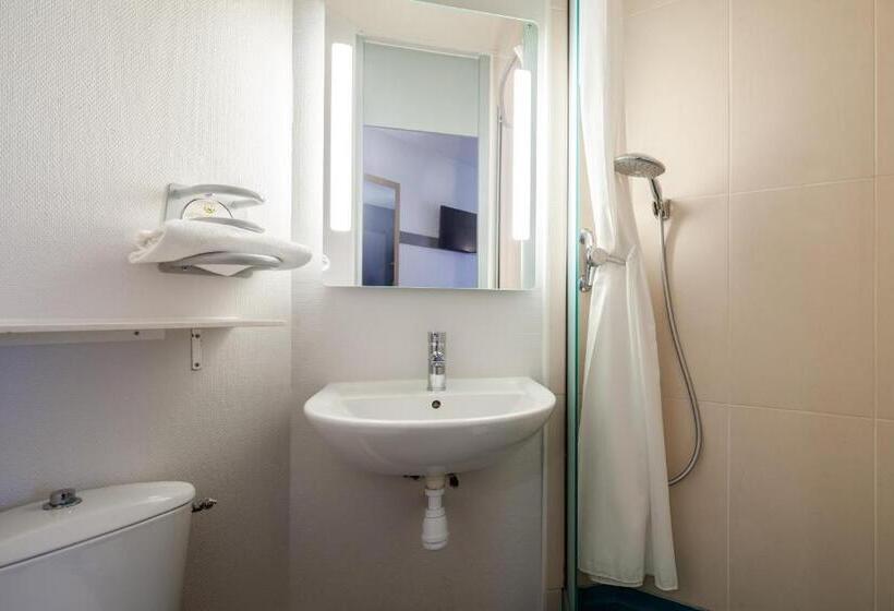 Номер Стандарт, B&b Hotel Noisy Le Grand
