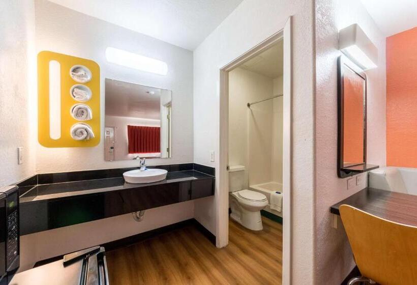 Трехместный Номер Комфорт, Motel 6 Seguin Tx