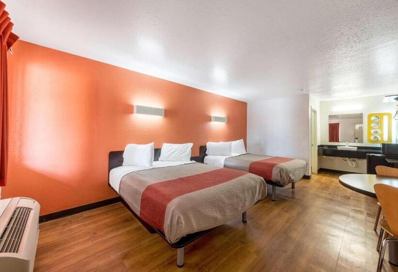 Номер Стандарт, Motel 6 Seguin Tx