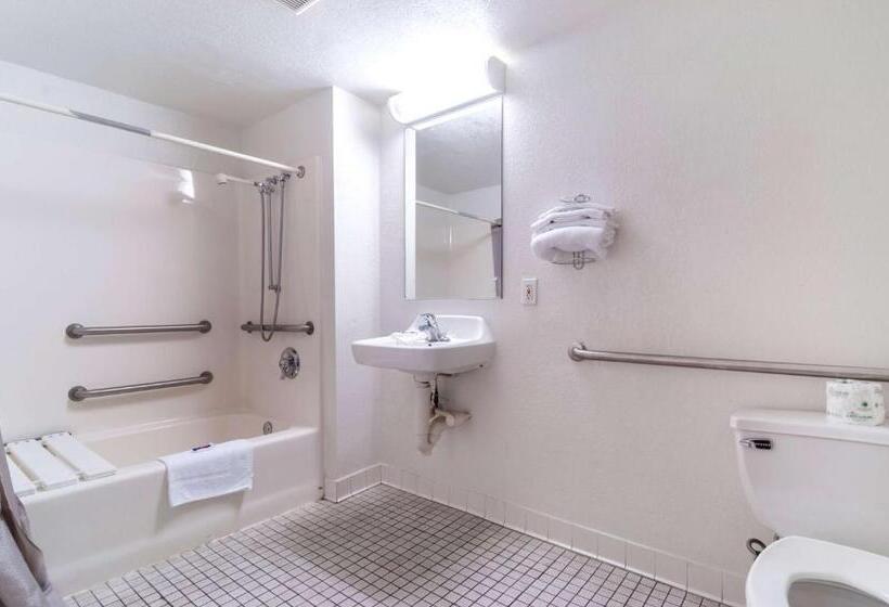 Номер Стандарт Адаптированный для Инвалидов, Motel 6farmington Hills, Mi  Northwest  Farmington Hills