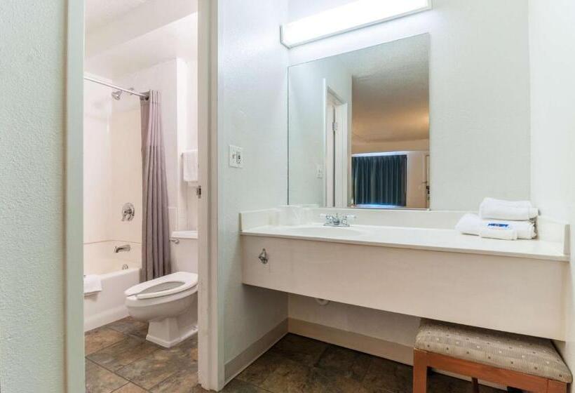 Четырехместный Номер Стандарт, Motel 6farmington Hills, Mi  Northwest  Farmington Hills