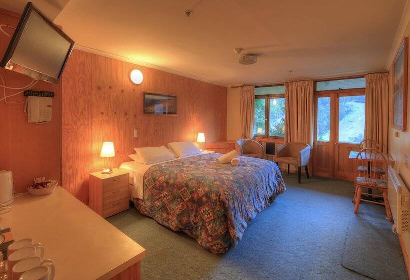 패밀리 룸, Candlelight Lodge