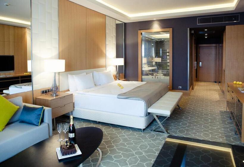 Номер Superior Кровать Кинг, Rixos Krasnaya Polyana Sochi