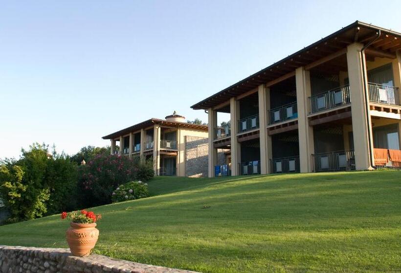 Номер Стандарт Вид на Озеро, Romantik Hotel Relais Mirabella Iseo