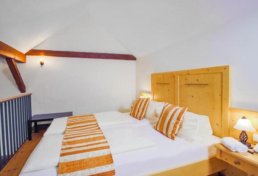 Люкс с Балконом, Schlosshotel Fürstlich Drehna