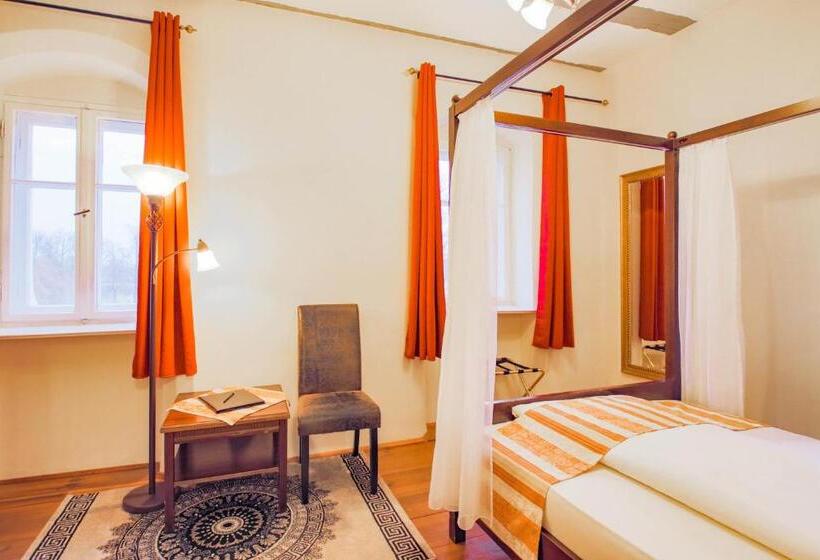 Номер Стандарт Индивидуальный, Schlosshotel Fürstlich Drehna