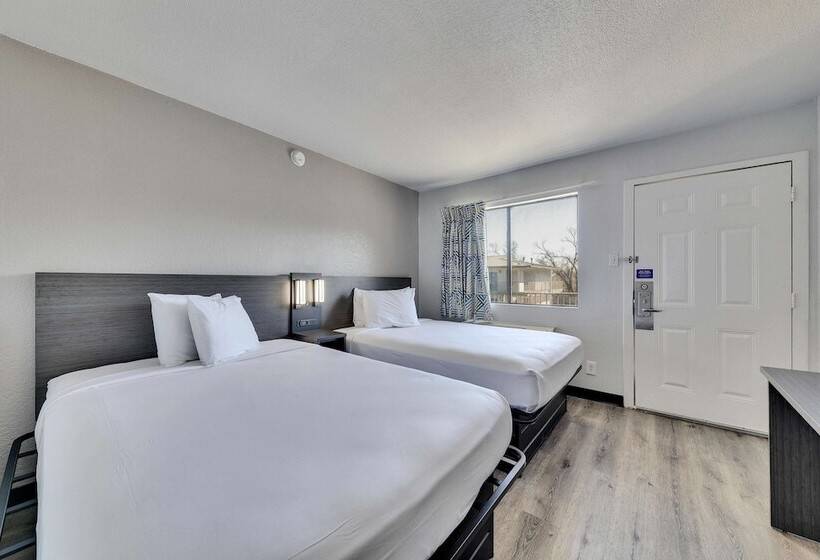 Номер Стандарт 2 Двуспальные Кровати, Motel 6 Austin, Tx   Airport   South