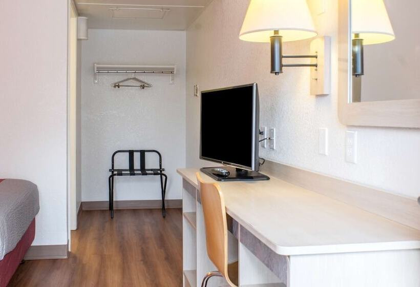 带2个双人床的标准工作室, Motel 6kalispell, Mt