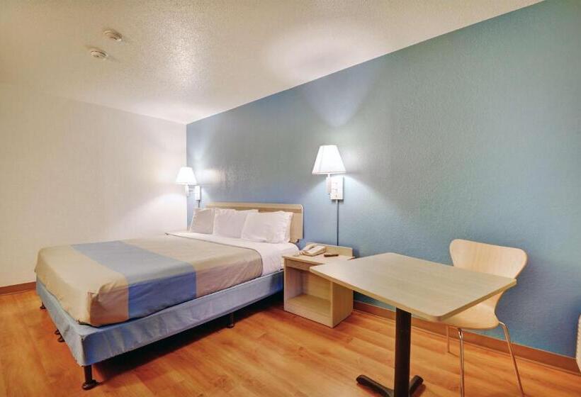 スタンダードルーム, Motel 6newport, Ri