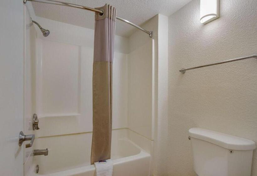 이코노이 4인룸, Motel 6tempe, Az  Broadway  Asu