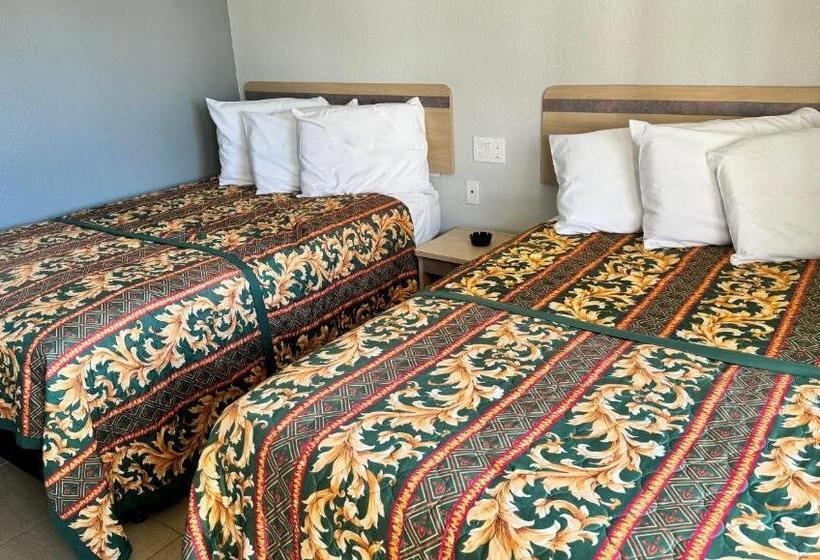 Номер Стандарт 2 Двуспальные Кровати, Xpress Inn & Extended Stays