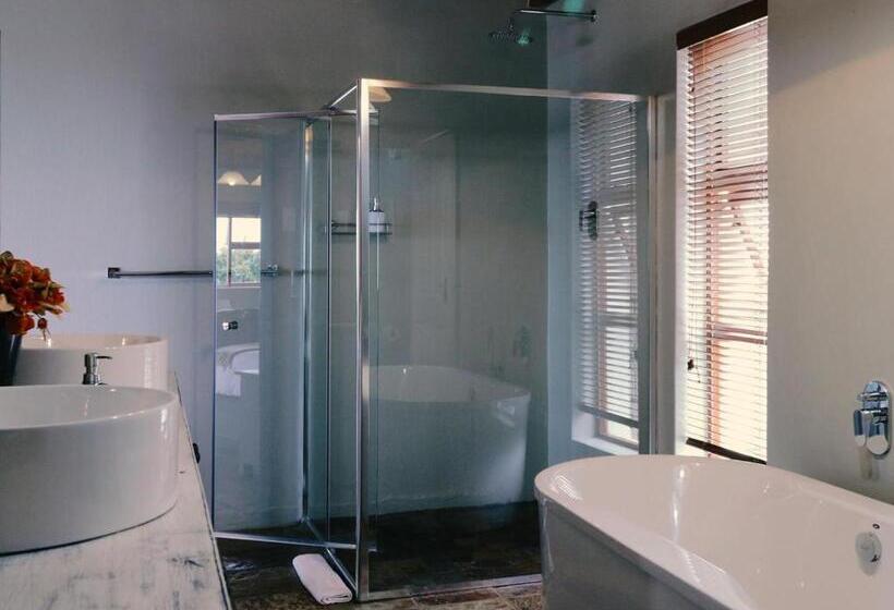 Люкс Deluxe Кровать Кинг, Sea Whisper Guest House