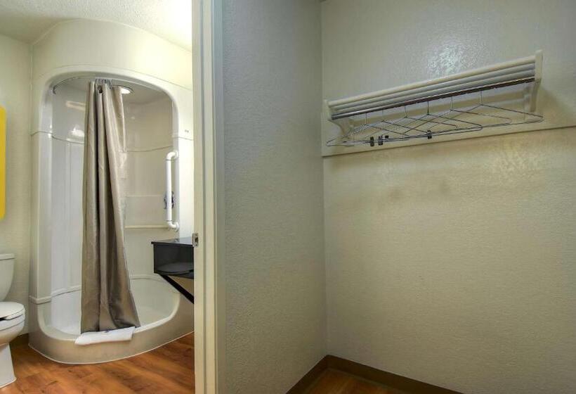 Номер Deluxe, Motel 6 Westminster, Ca   South   Long Beach Area