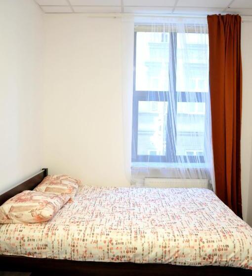 اتاق عادی, Erasmus Rooms Genius