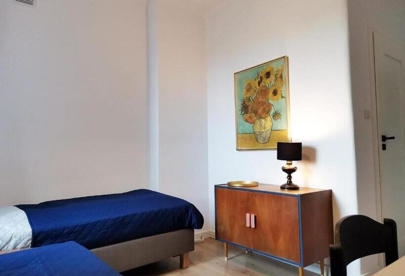 Номер Стандарт, Ohotelik Pensjonat W Poniatowej
